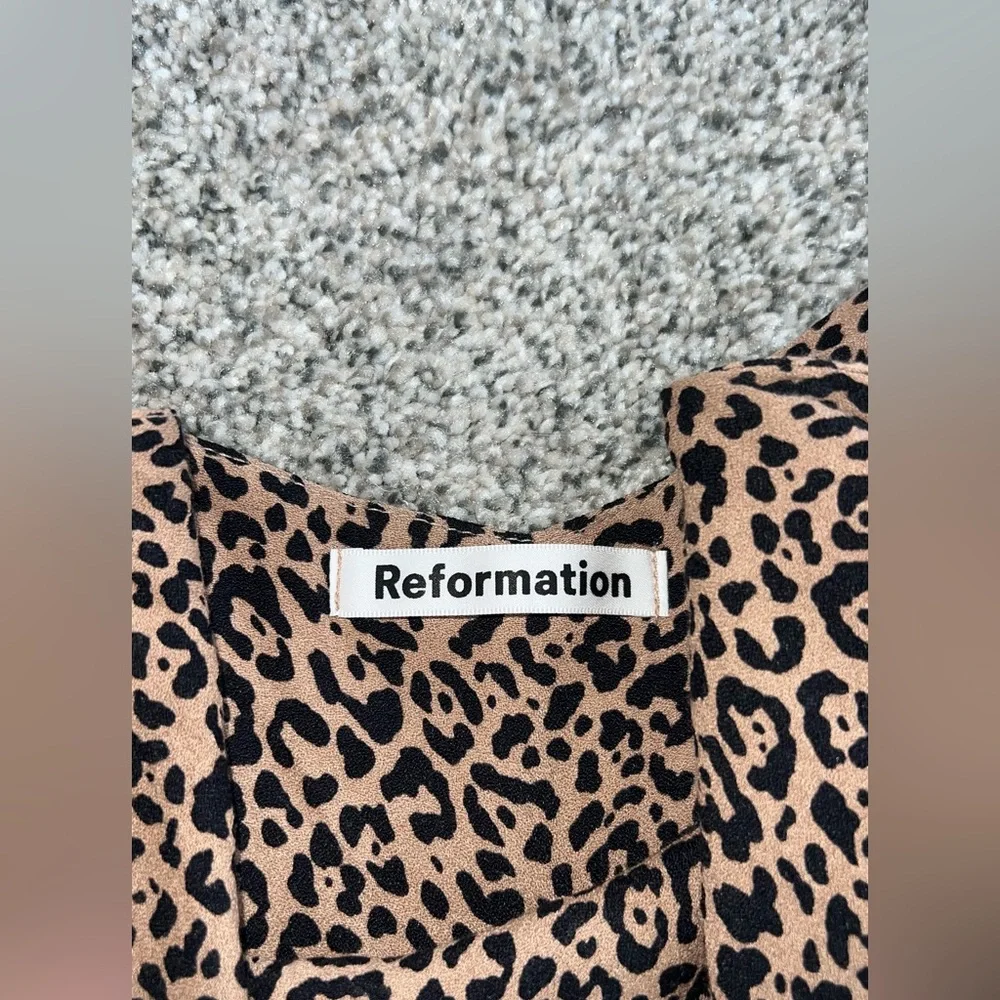 Reformation leopard print mini dress - Picture 2 of 2